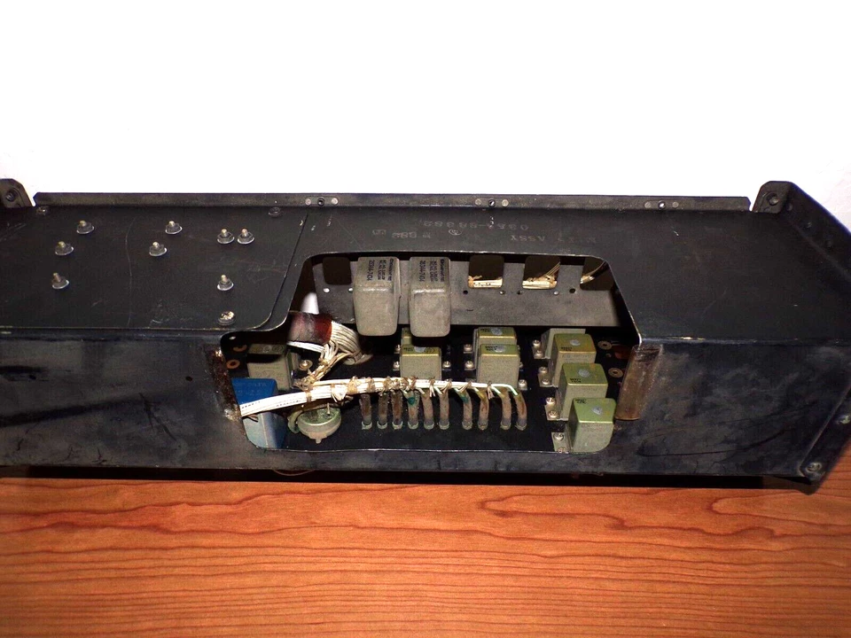 Panel de relé de voltaje Mitsubishi Mu-2 Aircraft Gen 035A88382 relés de lixiviación Foto 2 de 4