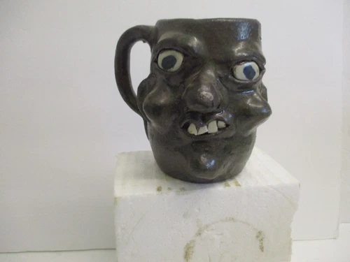 Grace Nell Hewell  Southern Folk Art Pottery  Face Cup Mug Signed & Dated 2002