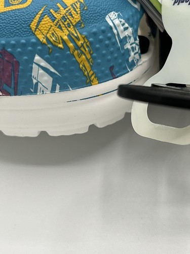 Neu mit Etikett M7 W9 Disney World Classic DTP Gewölbe Aschenputtel Schloss Kroken Clog - Bild 9 von 11