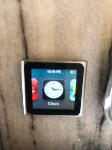Apple iPod nano 6th Gen Silver 8 GB. Very Nice. NEW BATTERY. NEW SCREEN - Picture 4 of 6