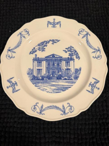RARE Blue and White Vintage Wedgwood Boscobel Restoration Historical Plate 10 in