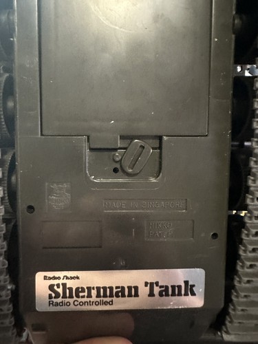 Vintage U.S. Sherman Tank RC Radio Shack 60-4059 - 1985 - Tested - Free Ship - Picture 13 of 15