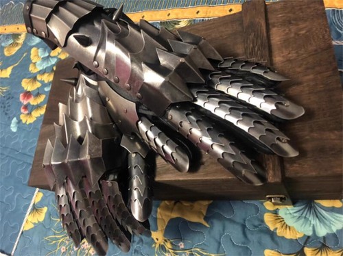 The Lord of the Rings Ringwraith Cosplay 1:1 Wearable Metal Steel Glove Gauntlet - Picture 7 of 30