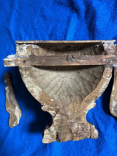 Antigua consola pequeña pedestal para figura santa tallada en madera - Imagen 8 de 15