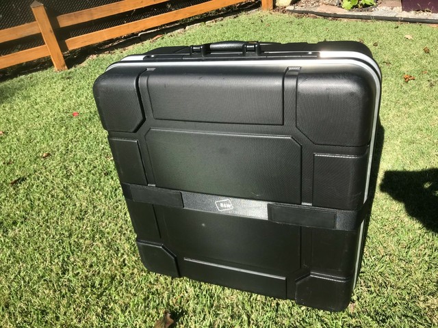 b&w travel case