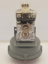 ALLEN-BRADLEY 836-C1 PRESSURE CONTROL SWITCH ~NEW OLD STOCK, NO BOX