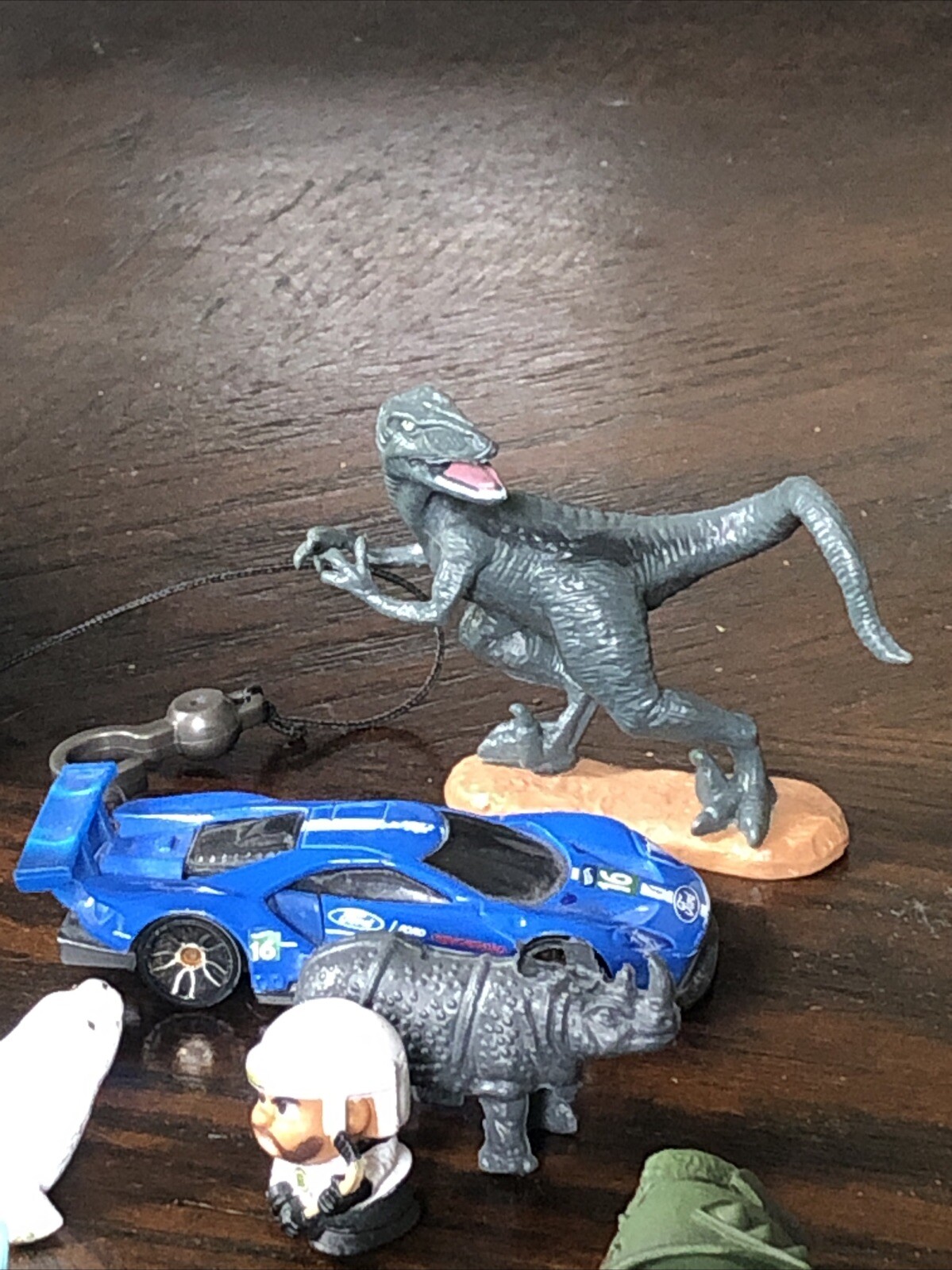 Picture 9 of 24