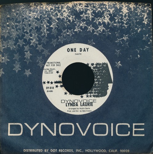 LYNDA LAURIE Baby Hold On To Me + One Day / '68 DynoVoice 918 / VG++ 45 Promo DJ - Picture 2 of 4