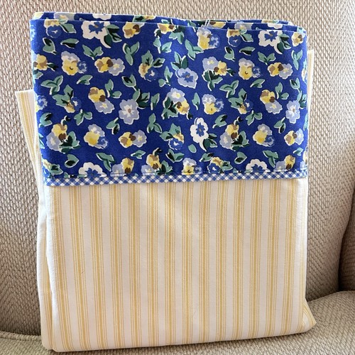 Almohada de Colección Laura Ashley Doble Sábana Plana Sham Polyanthus Primrose Azul Amarillo - Imagen 2 de 10