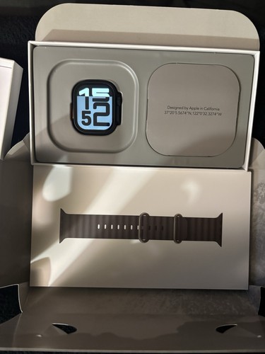Apple Watch Ultra 2 - Photo 6 sur 7