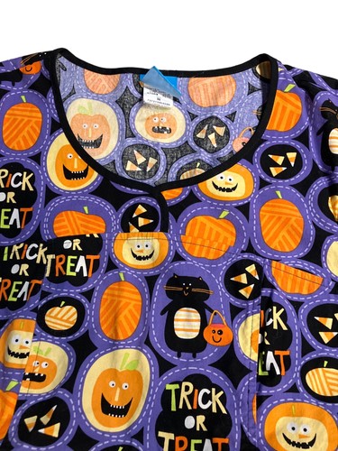 Halloween HQ Scrub Top Trick or Treat Pumpkins Cat Size M - Picture 3 of 11