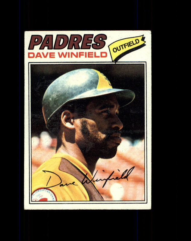 Dave Winfield 1977 Topps #390 San Diego Padres (SOFT CORNERS)