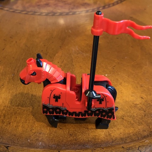 Lego Gatehouse Horse Armored Red Barding Raid Black Dragon Heads - Picture 5 of 7