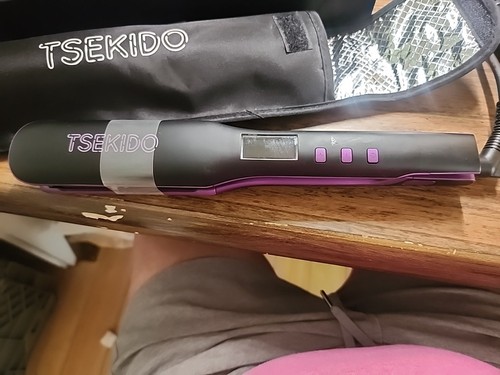 TSEKIDO Hair Straightener and Curler 2 in 1, Professional Titanium Flat Iron - Picture 4 of 6