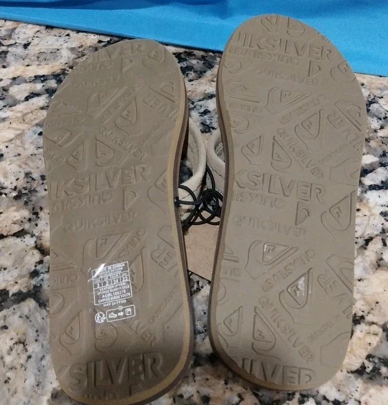 NUEVAS Chanclas Quicksilver Niños/Jóvenes Talladoras Gamuza Cuero Marrón Talla 3 Foto 2 de 4