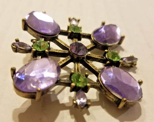 Vintage Square Rhinestone Brooch Purple and Green Antiqued Gold Toned Metal 1.5" - Picture 4 of 6