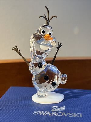 サトニャン。オラフ　SWAROVSKI New 100% SWAROVSKI Birthday Gift Crystal Leo Zodiac Figurine