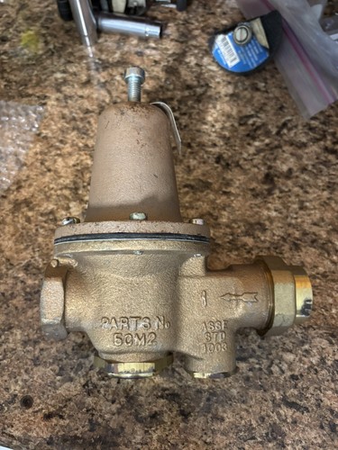 WATTS 5M2 U5BLP 10-35PSI 1" NSNP Low Pressure Water Reducing Valve & Strainer  - Picture 1 of 3