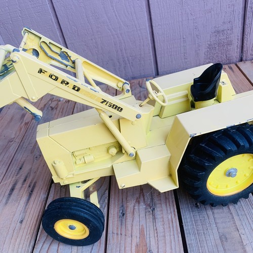Vintage Toy Tractor Ford 7500 Front End Loader Backhoe Outriggers Die Cast Metal - Picture 7 of 19