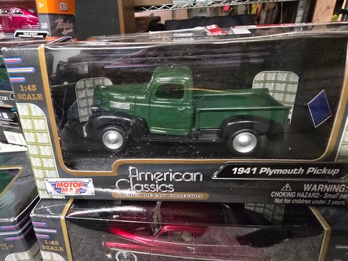 1941 Plymouth pick-up truck die cast green 1:43 scale New in Box