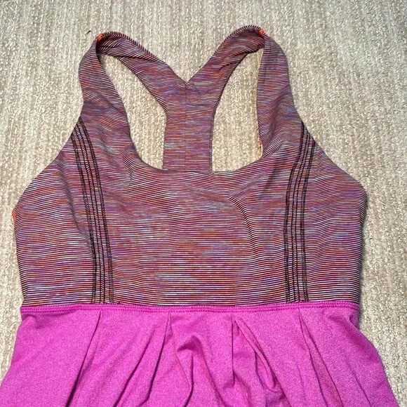Camiseta sin mangas Lululemon Power Dance espalda cruzada jaspeada ultravioleta para mujer talla 4 Foto 3 de 4