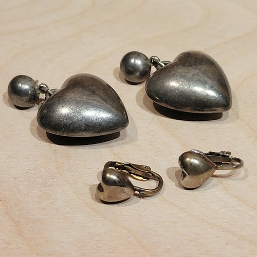 Dos pares de pendientes de corazón con clip y colgantes de 1,5" bisutería de colección - granero elegante - Imagen 2 de 12