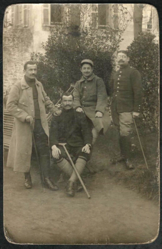 FOTOKARTE 14-18: VERWUNDETE FRANZÖSISCHE SOLDATEN