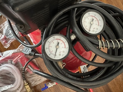 HUSKY 2 GALLON PORTABLE AIR COMPRESSOR & BONUS 4 TOOL KITS - Picture 11 of 15