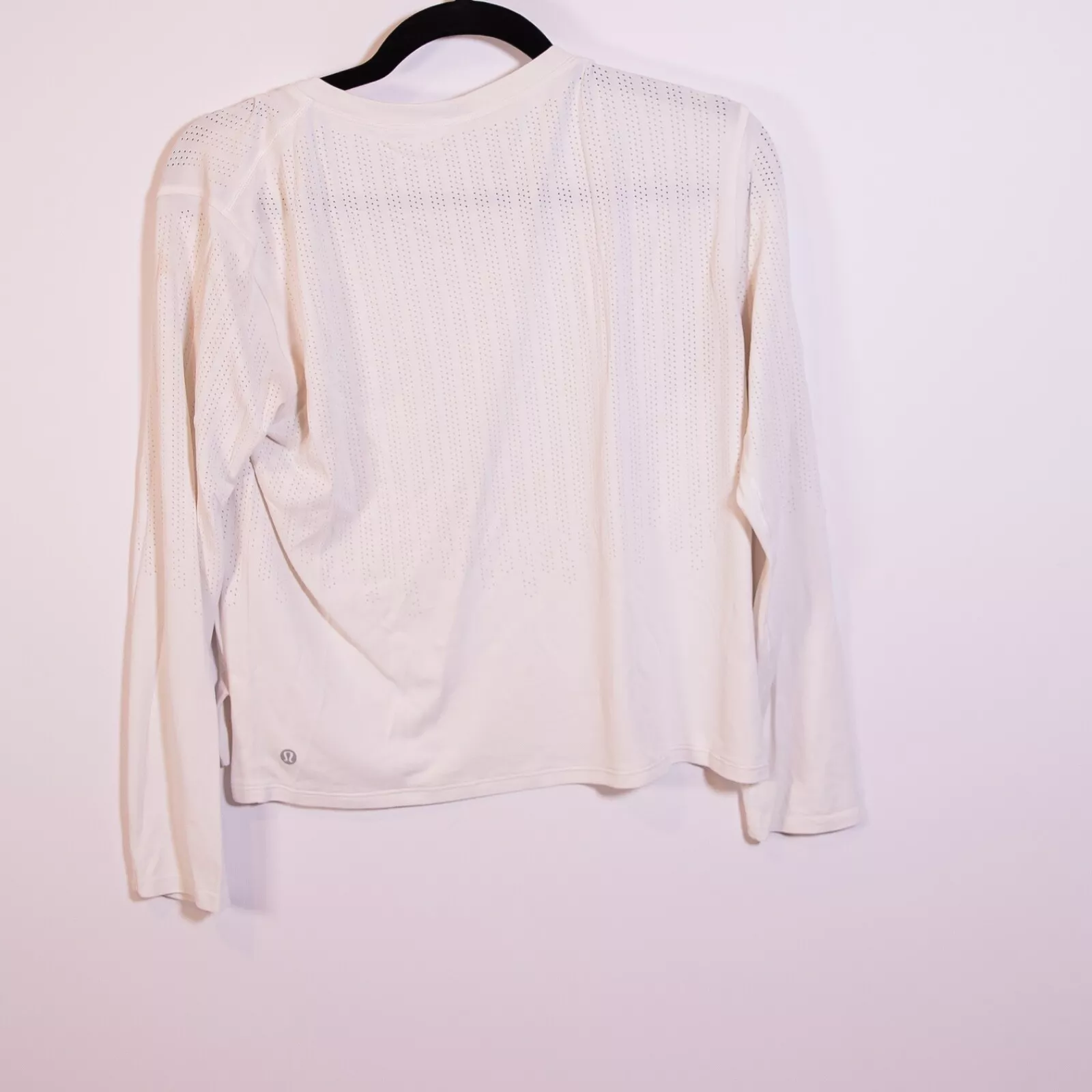 lululemon train to be long sleeve perforated shirt