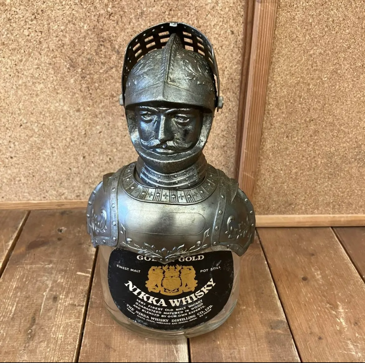 Nikka Whisky G & G Knight Metal Topper 1970s with empty bottle