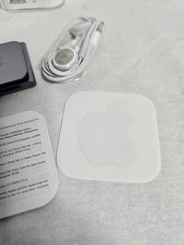 Apple iPod nano 6th Gen Graphite(8 GB) NEEDS NEW BATTERY- NOT WORKING- READ INFO - Picture 5 of 18