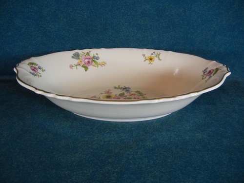 Syracuse Portland Oval 10 1/2" Serving Bowl(s) - Picture 2 of 3