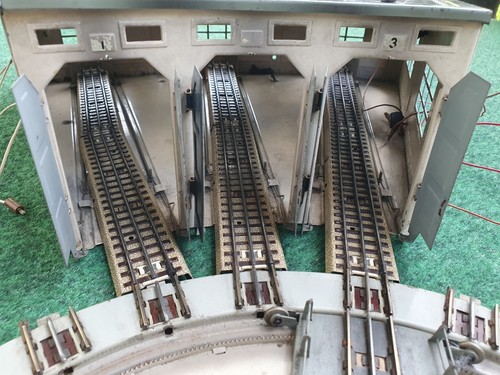 Märklin Eisenbahn Drehscheibe Lokschuppen Schienen Weiche Kreuzung M-Gleis 50er - Bild 9 von 22