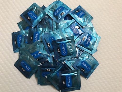 35 REISEBEUTEL ONE® OASIS PREMIUM PERSÖNLICHES GLEITMITTEL WASSERBASIS EXP-02/2026 - Bild 3 von 12