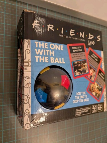 Friends '90s Nostalgia TV Show The One with The Ball Party Game Teens & Adults - 第 3/8 張圖片
