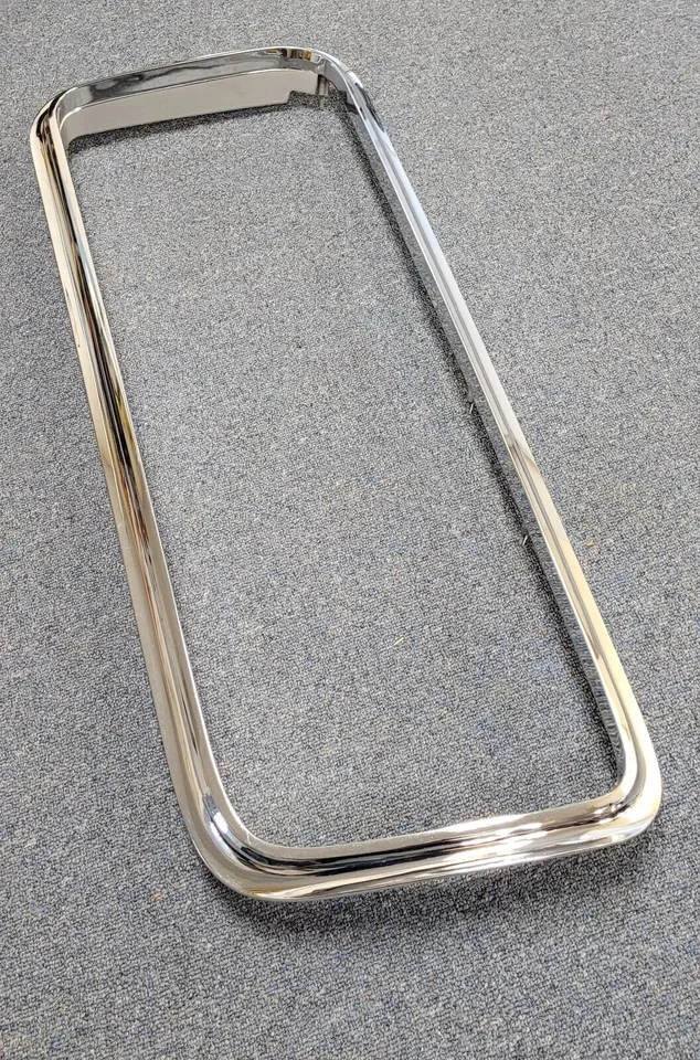 Chrysler Imperial 1964 lado del conductor izquierdo marco de parrilla cromada 2417779 nuevo de lote nuevo Foto 2 de 4