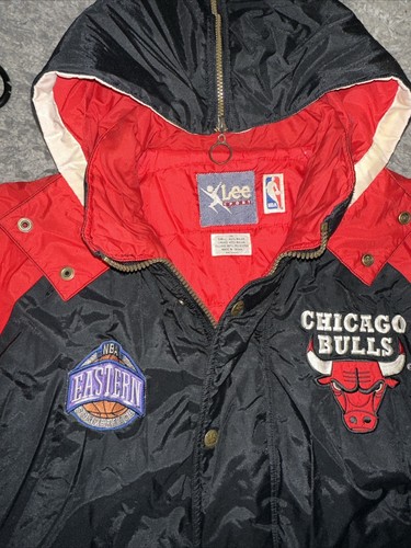 Chicago Bulls Jacke Herren XL Lee Sport NBA Puffer Reißverschluss Kapuze bestickt Vintage - Bild 5 von 9