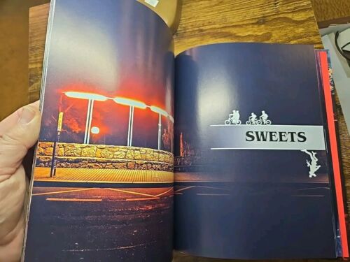 Stranger Things Cookbook The Unofficial: (Pop Culture Cookbook, Demogorgon - Foto 14 di 16