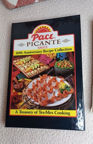 Lot Of 5 Vintage 80's Cookbooks Recipe Books Drink Guide - Picture 5 of 13