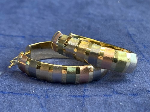 14K Multi-Tone Gold Earrings 3.8g Fine Jewelry Striped Hoop Leverbacks Italy - Picture 14 of 24