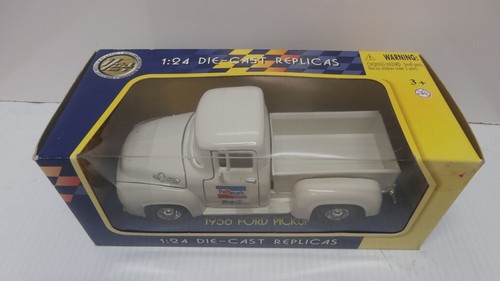 Motore Max Scala 1:24 Repliche Die-Cast 1956 Ford Pickup White Path Mark Dairy - Foto 2 di 3