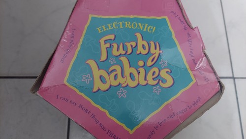 Neu im Karton selten Vintage 1999 Furby Babies Tiger elektronisch von Hasbro weiß - neu in Box - Bild 3 von 10