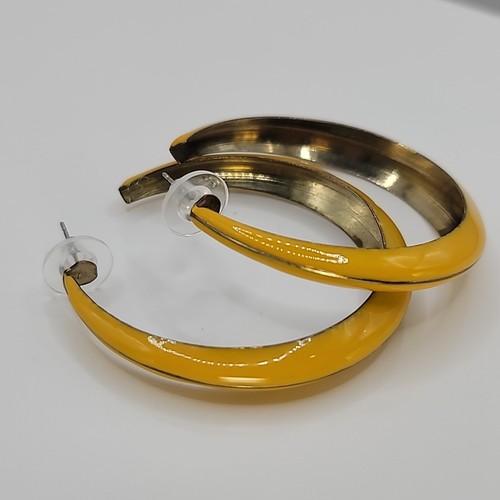 Vintage Yellow Enamel On Gold Tone Hoop Pierced Earrings - Picture 5 of 13