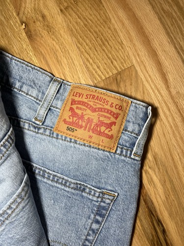 👖 Levi’s 505 Men’s Jeans – Light Wash Blue – Pre-Owned - W42 L34 - Picture 7 of 7