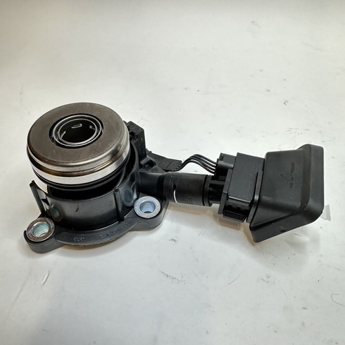 Complete Clutch Kit & Dual Mass Fly Wheel DMF LuK Fits Peugeot Citroen 1.6 HDi - Picture 8 of 11