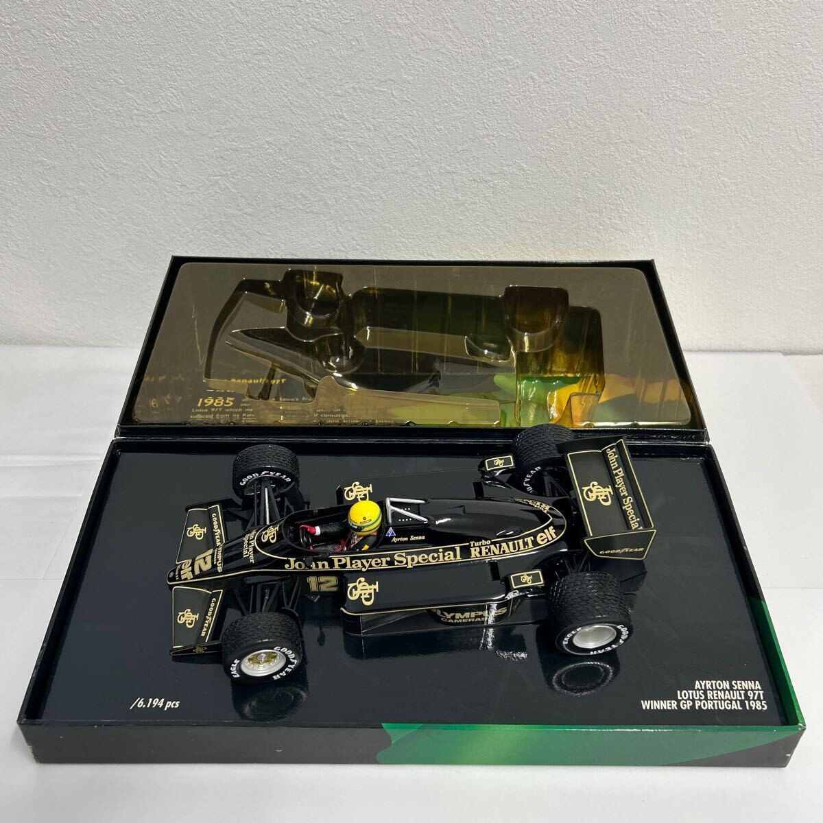 84 MINICHAMPS Lotus Renault 97T 1985 ミニカ Minichamps 1/18 Lotus Renault 97T Winner F1 Gp Portugal 1985