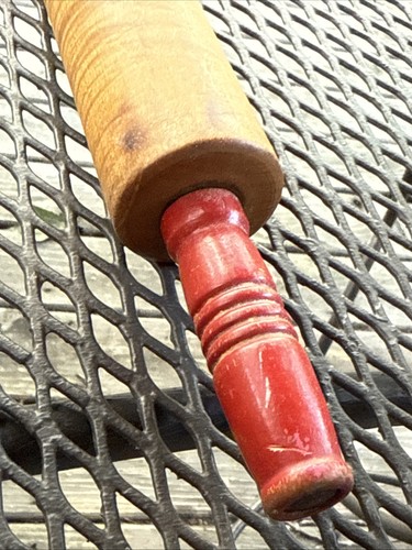 Vintage Red Handled Maple Wood Rolling Pin - Picture 4 of 5