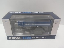 1/64 SpecCast Kinze 1305 Grain Cart on Tracks   NIB