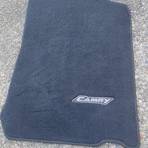 Genuine Black Carper Floor Mats for Toyota Camry 15-17 PT208-03150-20 Used - Picture 4 of 8