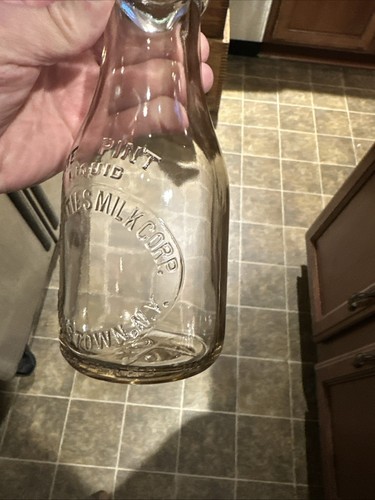 Twin-Cities Milk Corp. Embossed Pint Milk Bottle Johnstown New York NY - Picture 4 of 11